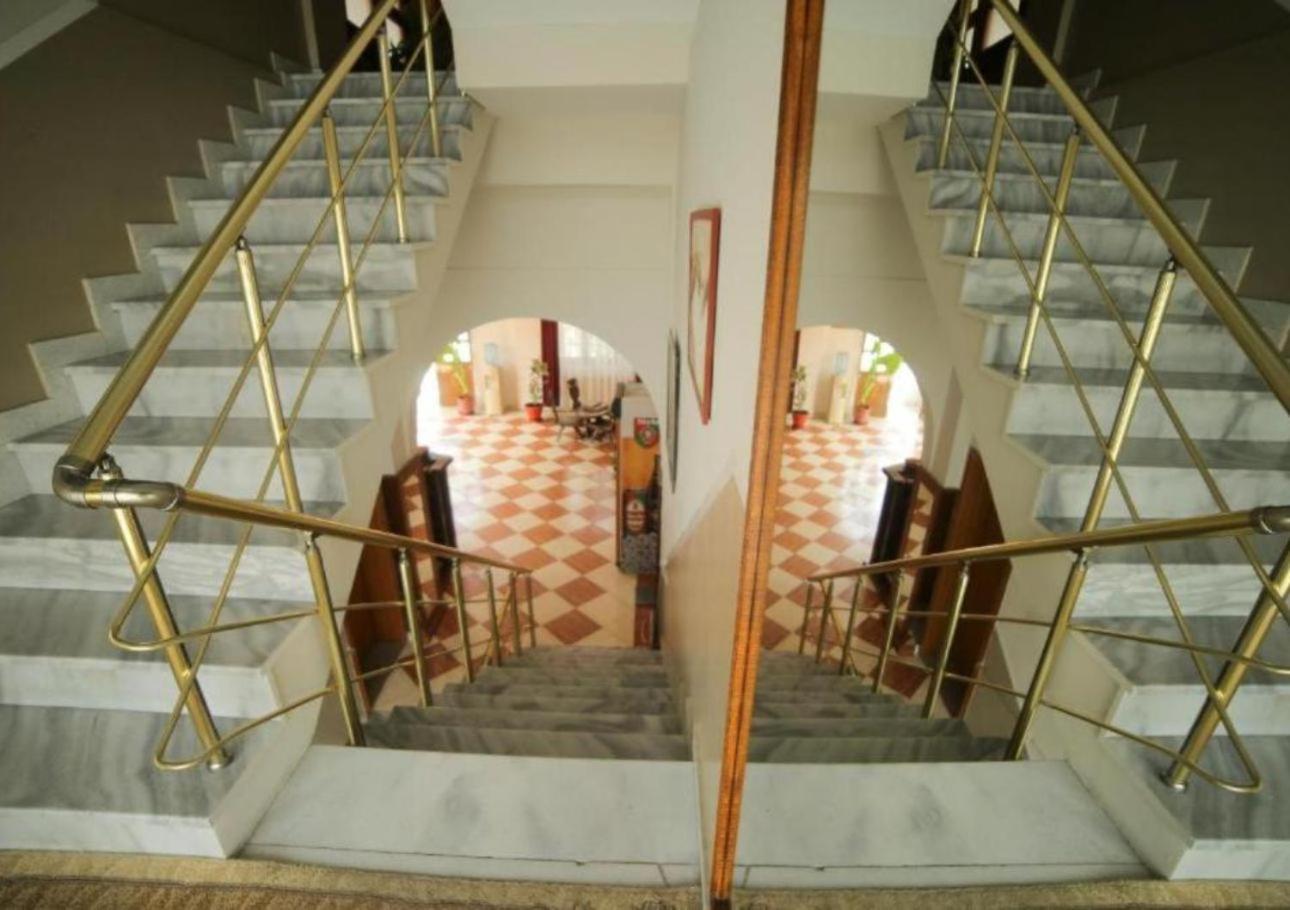 Hotel Arberia 地拉那 外观 照片